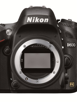 Nikon D600 Front